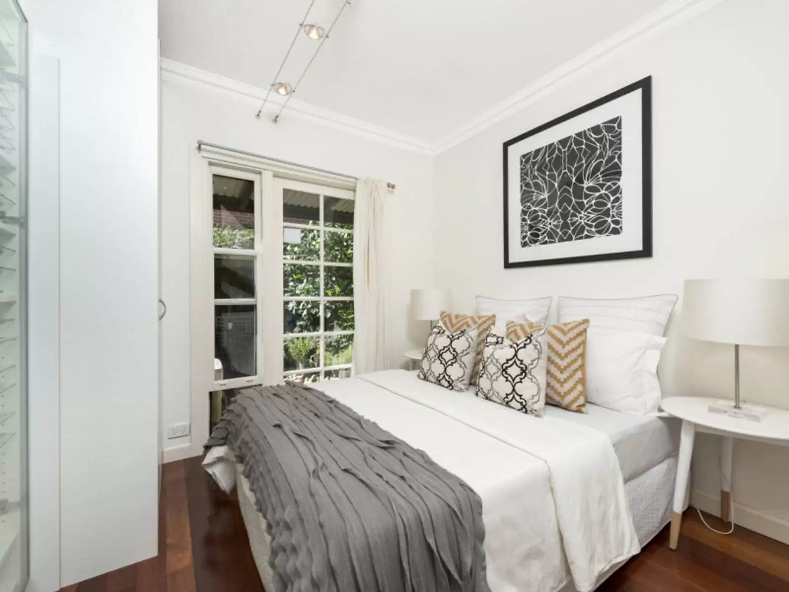 40 Mallett Street, Camperdown Leased by Sydney Sotheby's International Realty - image 4