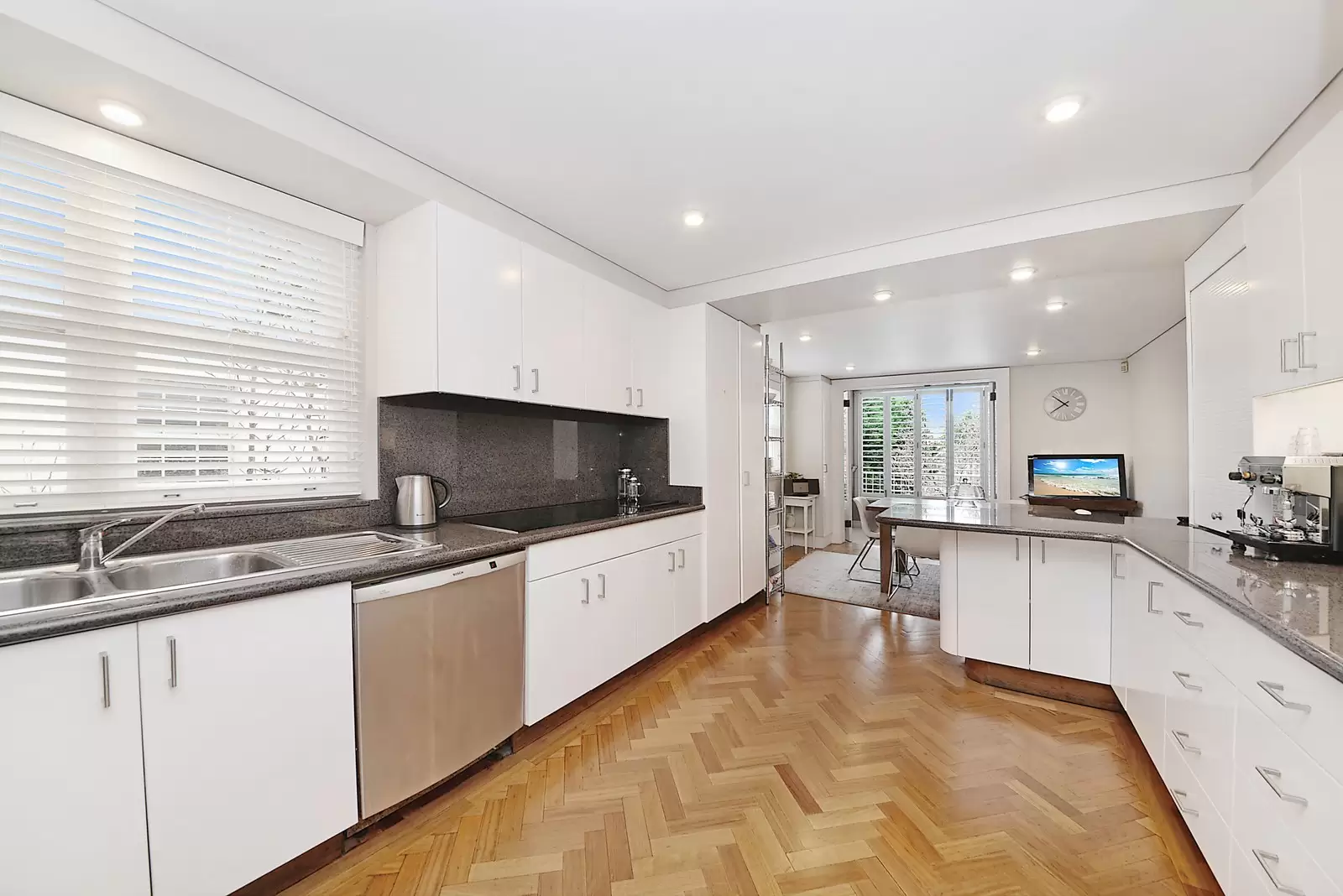 146 Glenmore Road, Paddington Leased by Sydney Sotheby's International Realty - image 4