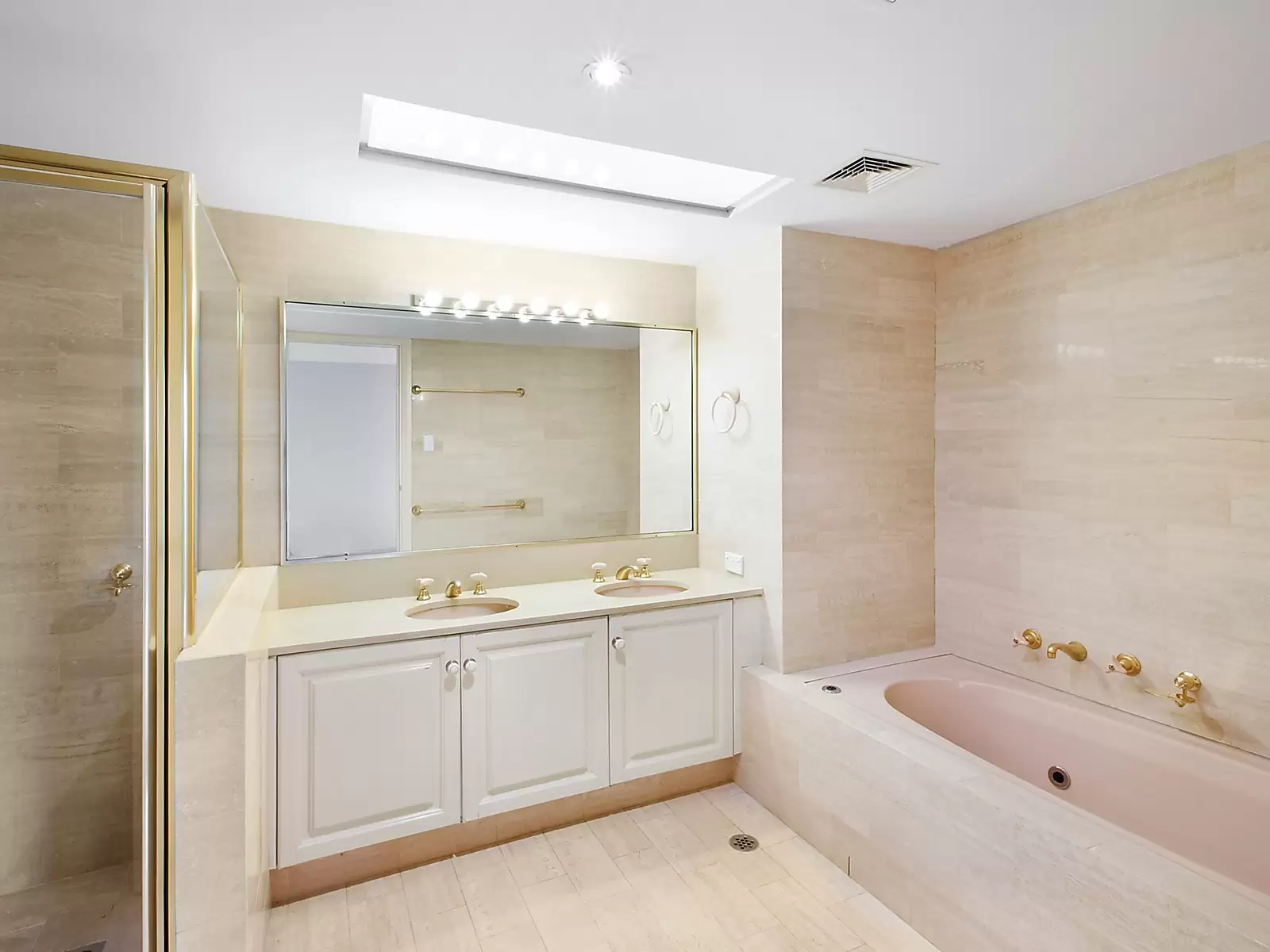 1904/180 Ocean Street, Edgecliff Sold by Sydney Sotheby's International Realty - image 5