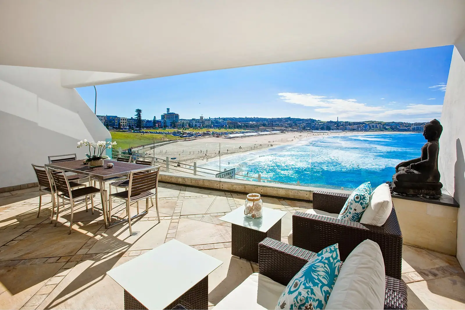 17/2-4 Notts Avenue, Bondi Beach Sold by Sydney Sotheby's International Realty - image 1