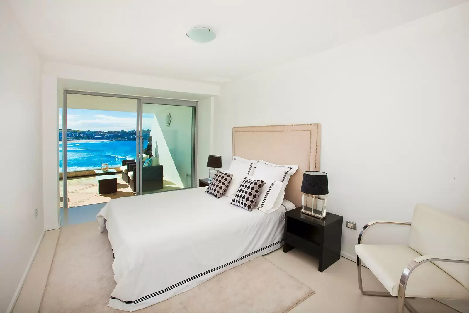 17/2-4 Notts Avenue, Bondi Beach Sold by Sydney Sotheby's International Realty - image 12