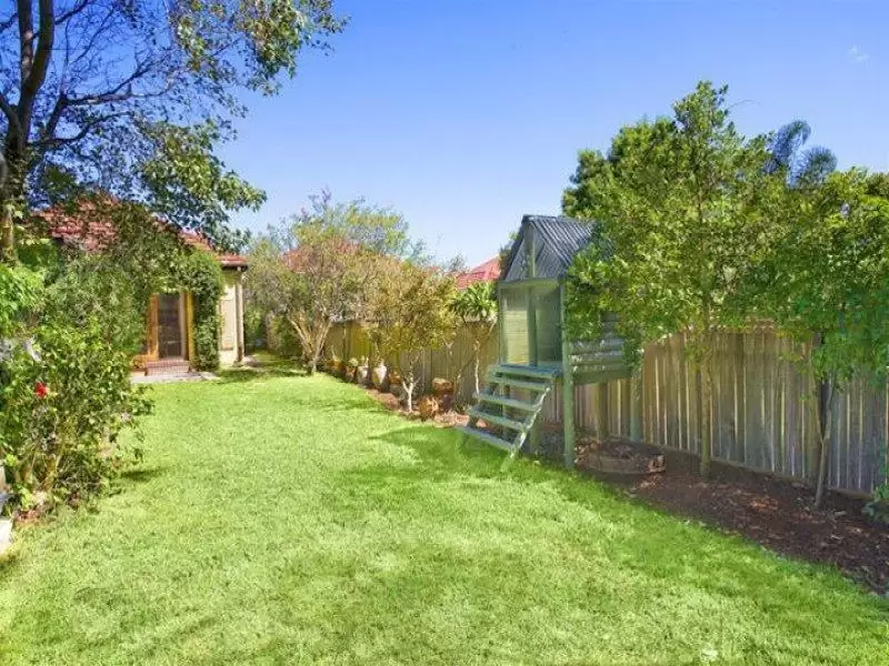 46 Haig Street, Maroubra Sold by Sydney Sotheby's International Realty - image 4