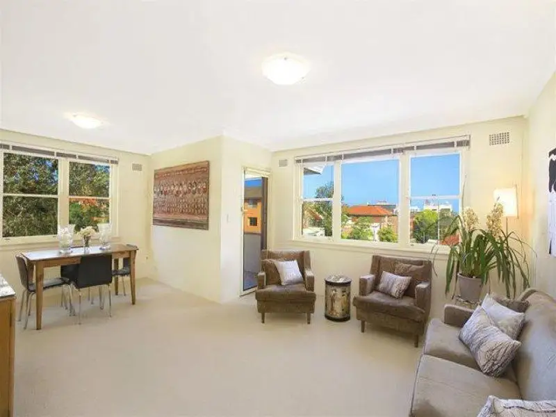9/12 Frances Street, Randwick Sold by Sydney Sotheby's International Realty - image 1
