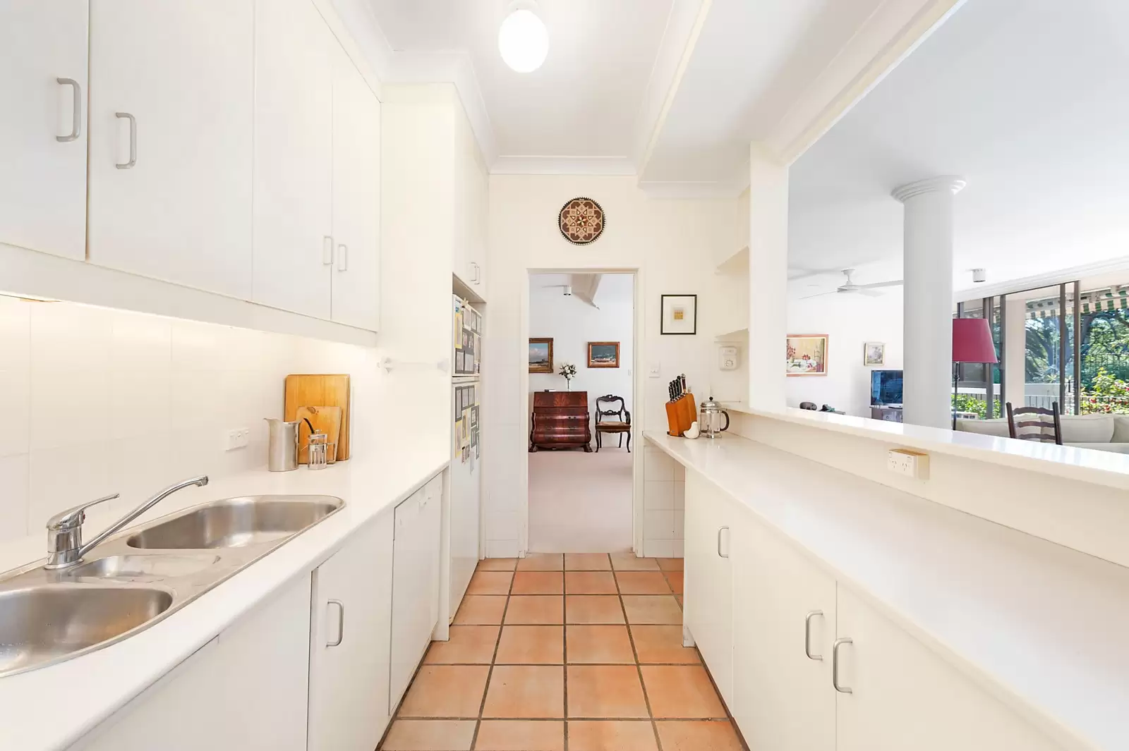 3/8 Fig Tree Lane (3/18 Small Street), Woollahra Sold by Sydney Sotheby's International Realty - image 4