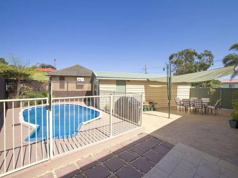 1 Hastings Avenue, Chifley Sold by Sydney Sotheby's International Realty - image 1
