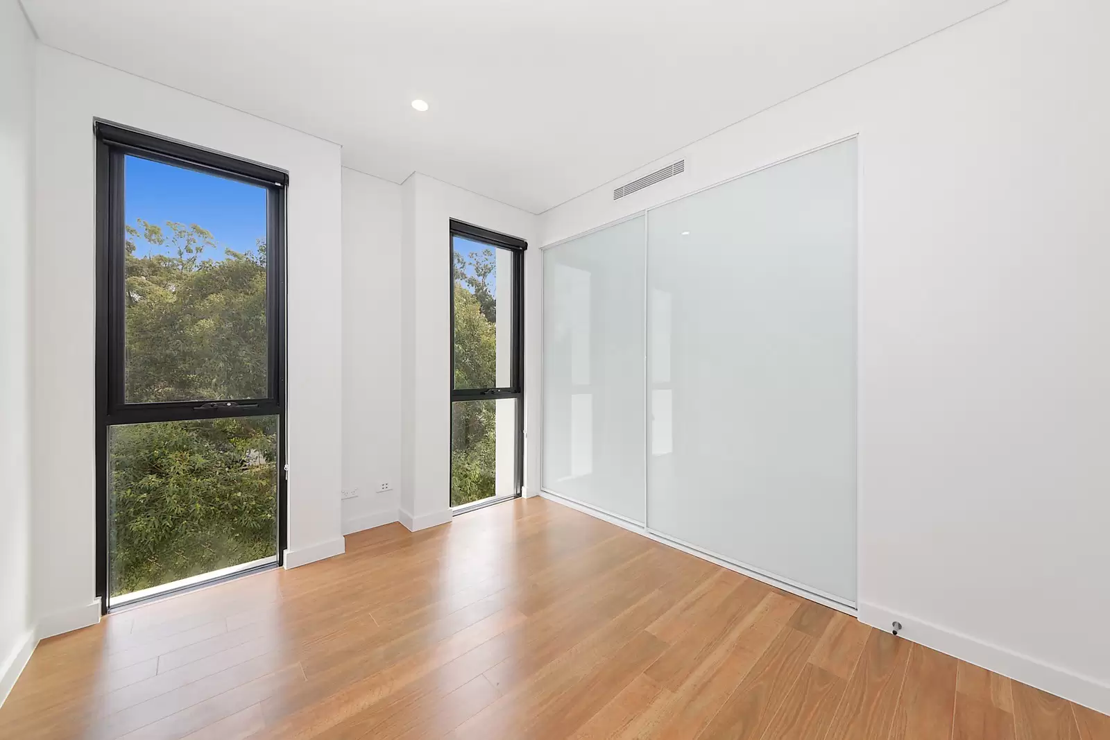 410/8 Boundary Street, Redfern Leased by Sydney Sotheby's International Realty - image 5