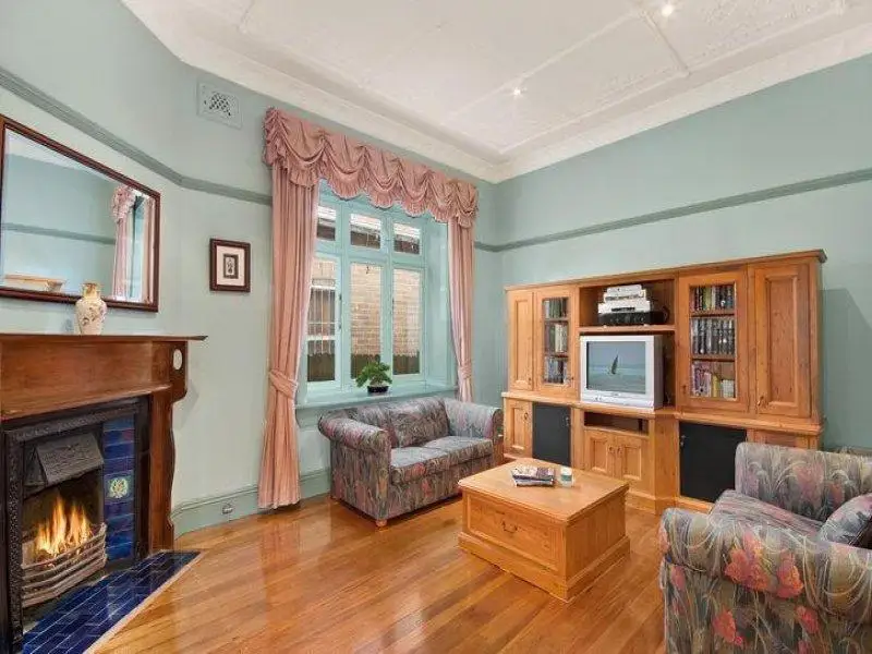 2 Conway Avenue, Clovelly Sold by Sydney Sotheby's International Realty - image 2