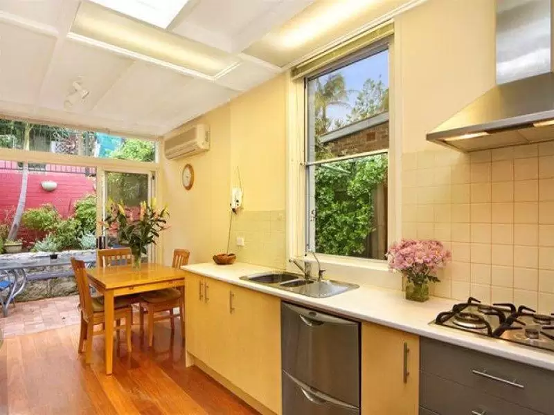 7 Henry Street, Randwick Sold by Sydney Sotheby's International Realty - image 3