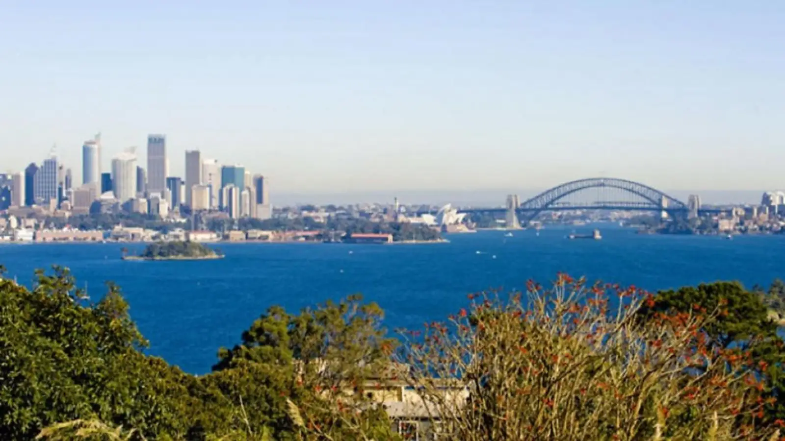 25 New South Head Road, Vaucluse Leased by Sydney Sotheby's International Realty - image 1