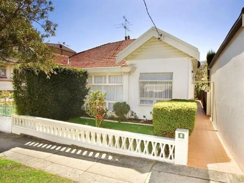 8 Haig Street, Maroubra Sold by Sydney Sotheby's International Realty - image 1