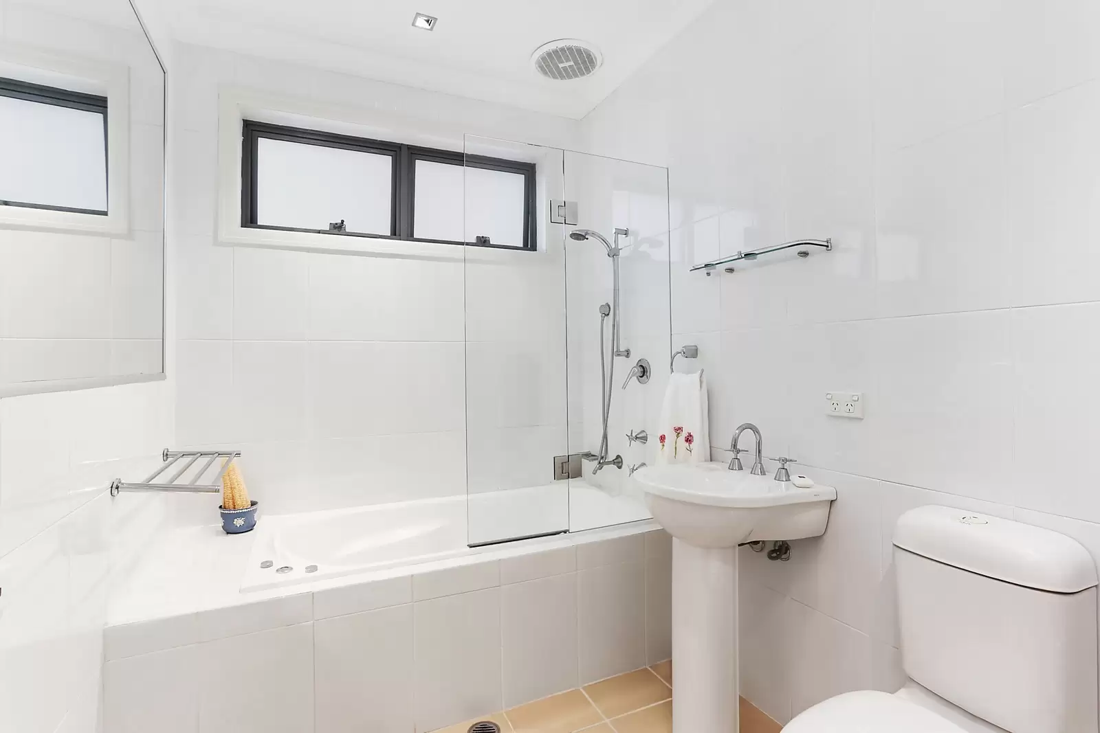 24 Strickland Street, Rose Bay Sold by Sydney Sotheby's International Realty - image 7