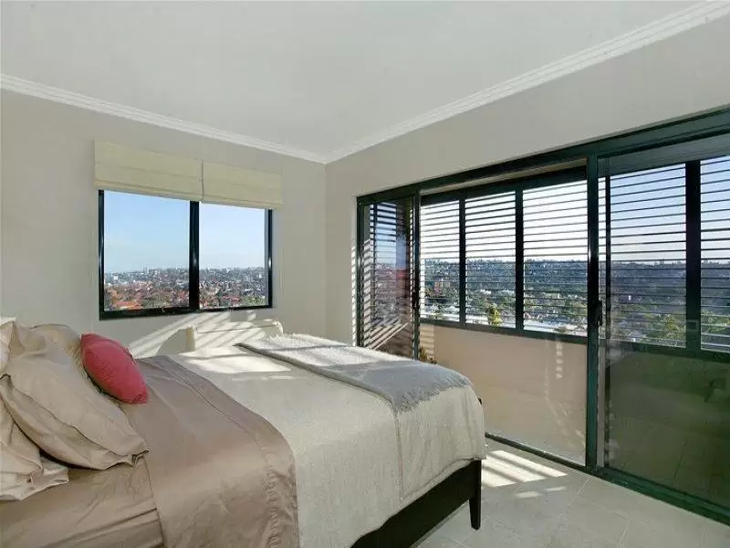 29 Hardy Street, Dover Heights Sold by Sydney Sotheby's International Realty - image 6