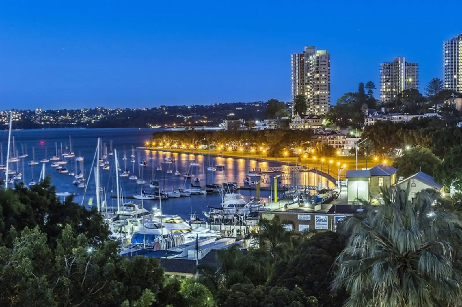 Penthouse C, New Beach Road, Darling Point Leased by Sydney Sotheby's International Realty - image 1