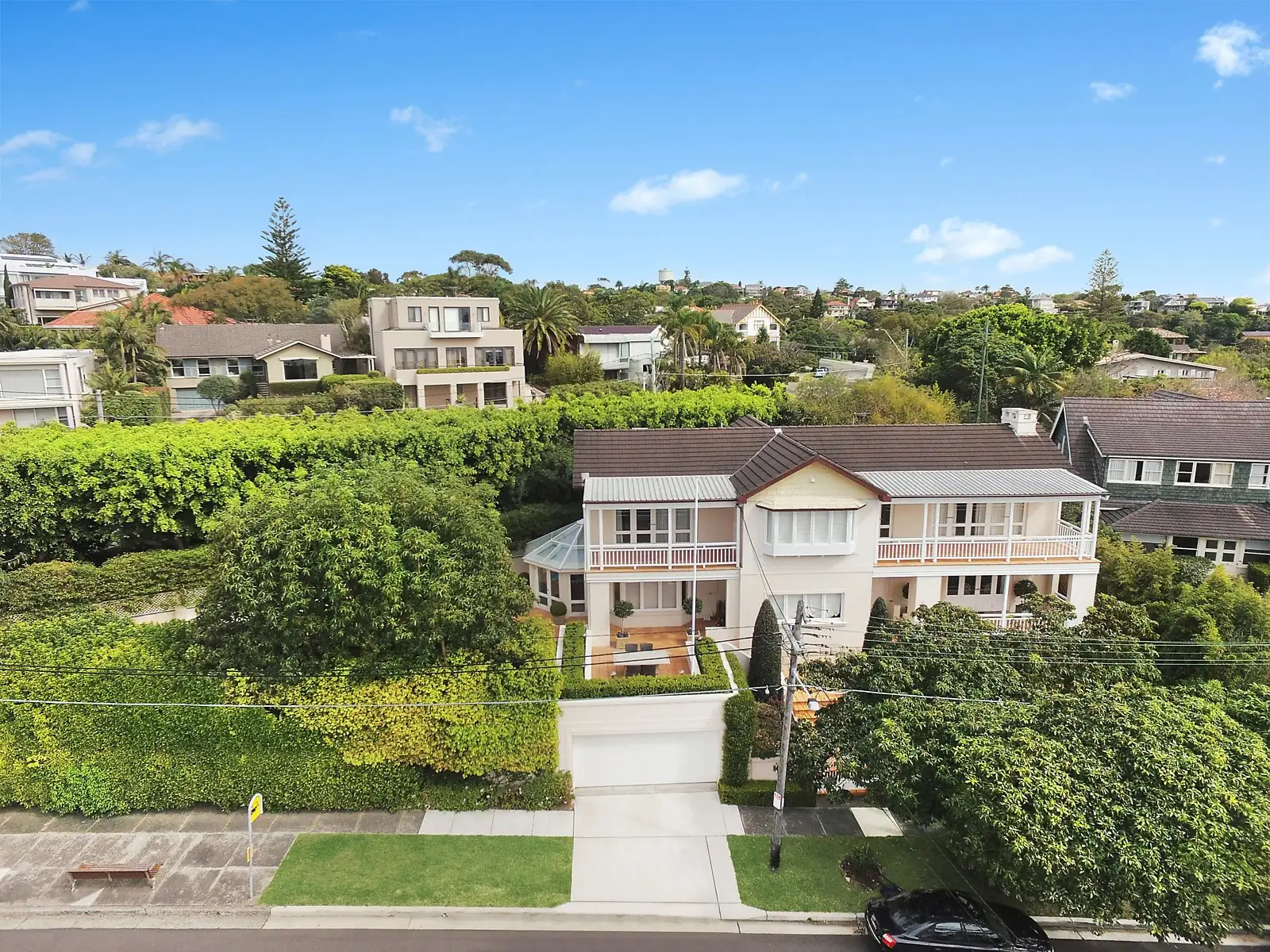 2 Fitzwilliam Road, Vaucluse Sold by Sydney Sotheby's International Realty - image 1