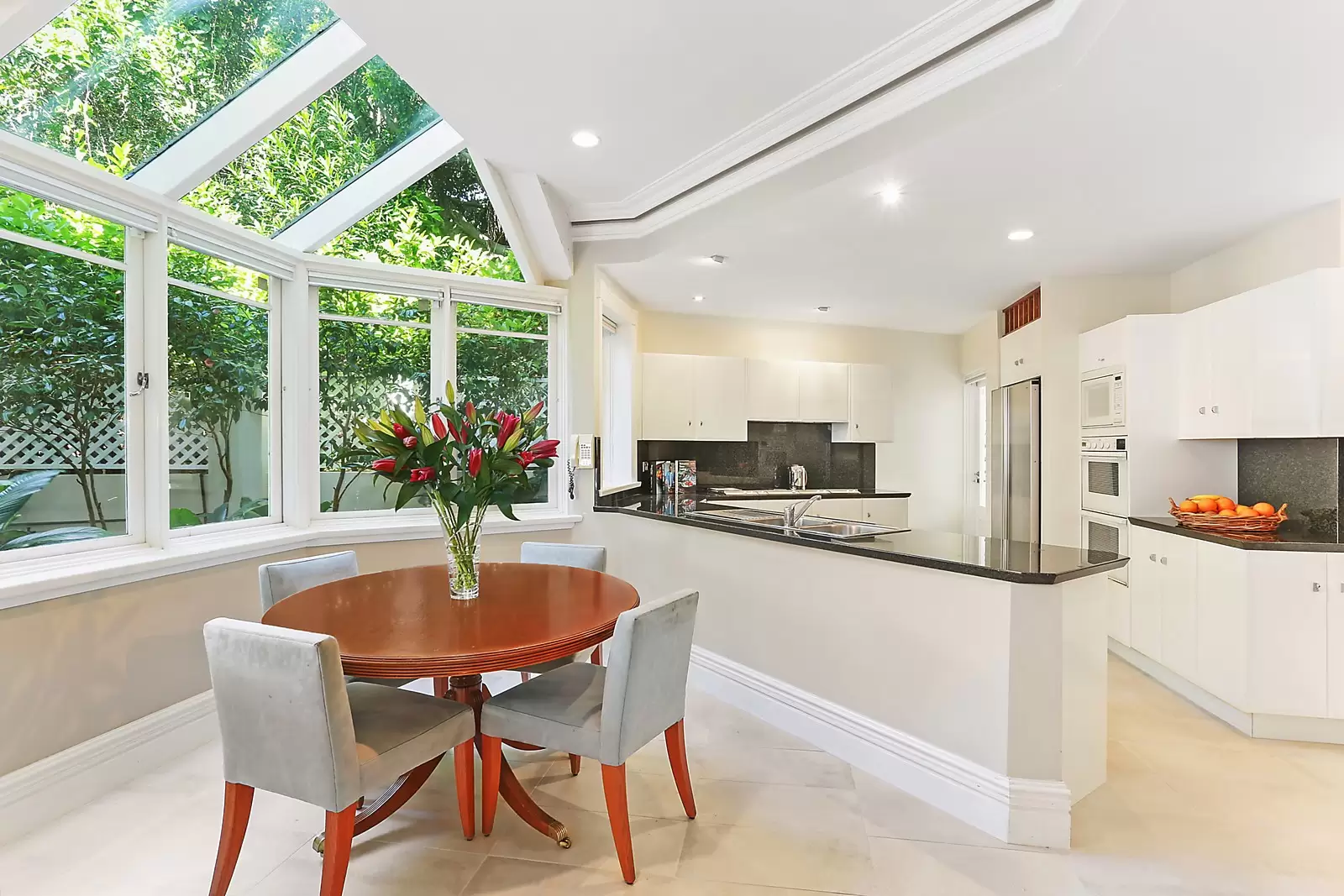 2 Fitzwilliam Road, Vaucluse Sold by Sydney Sotheby's International Realty - image 4