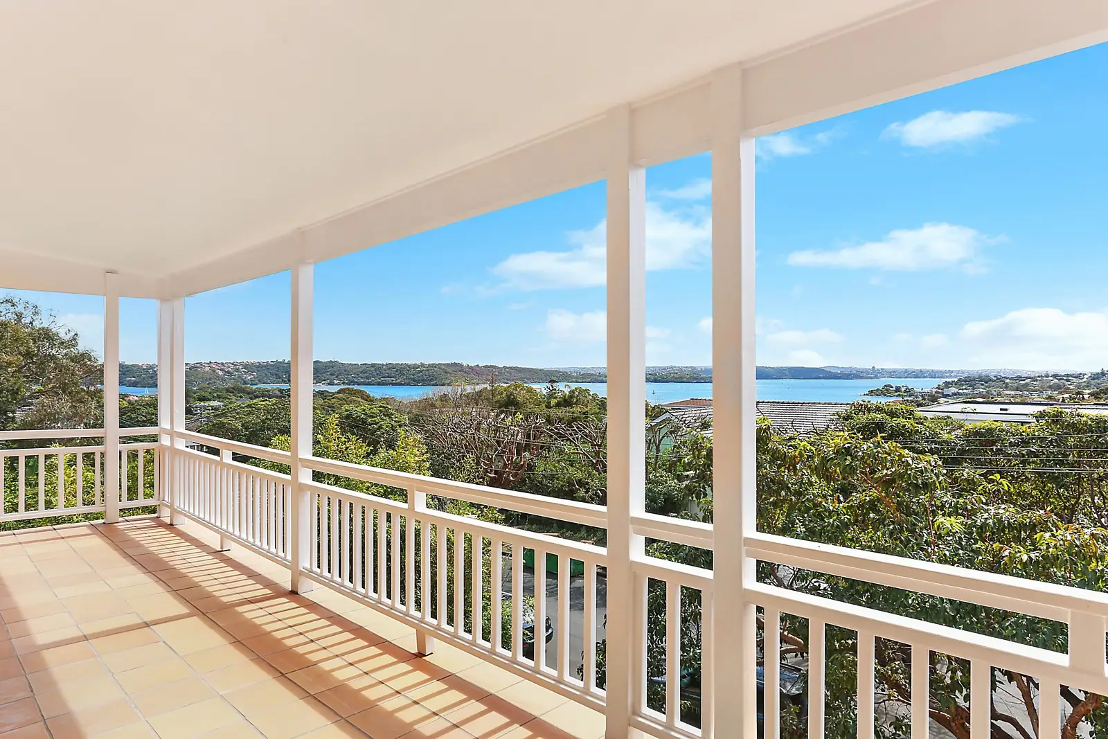2 Fitzwilliam Road, Vaucluse Sold by Sydney Sotheby's International Realty - image 2