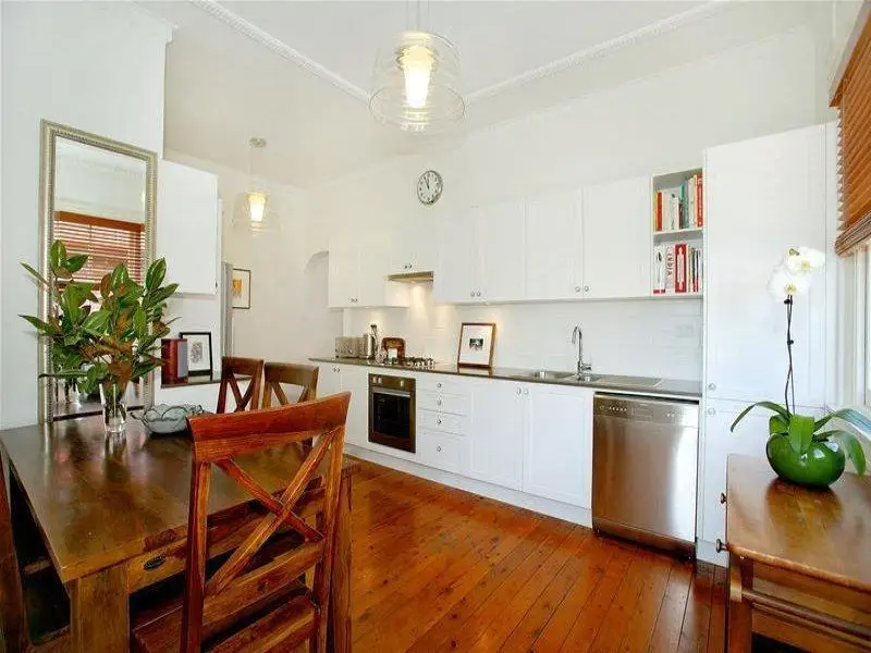 2/172 Botany Street, Kingsford Sold by Sydney Sotheby's International Realty - image 2