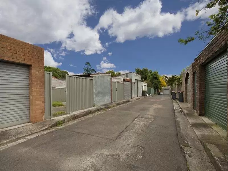 98 Albany Road, Stanmore Sold by Sydney Sotheby's International Realty - image 4