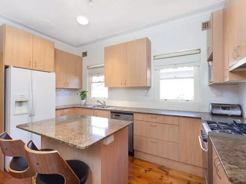 7 Menin Road, Matraville Sold by Sydney Sotheby's International Realty - image 3