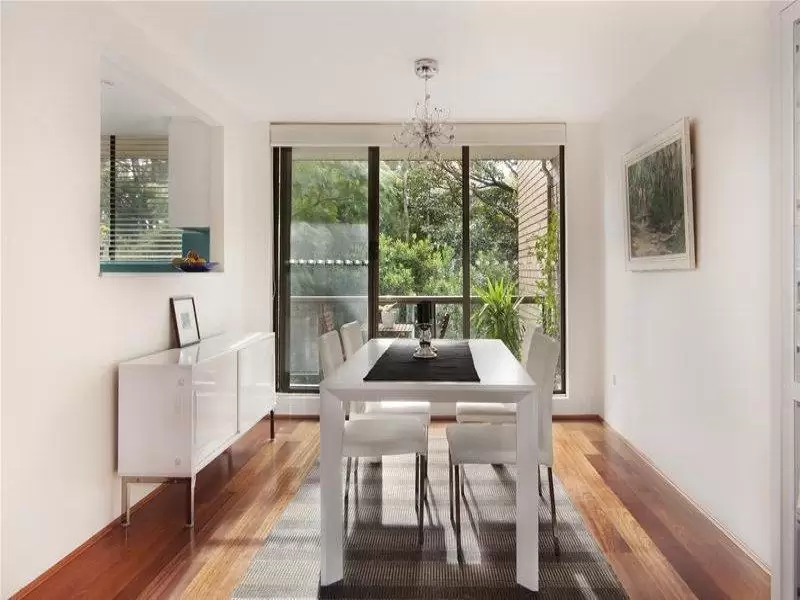 16/1 Tewkesbury Avenue, Darlinghurst Sold by Sydney Sotheby's International Realty - image 3