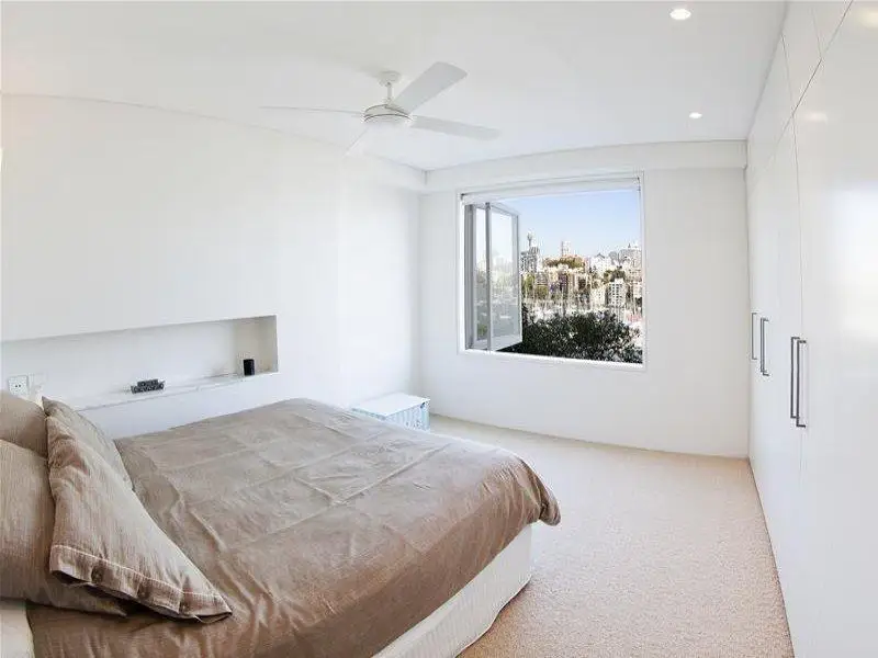 17/2 Annandale Street, Darling Point Sold by Sydney Sotheby's International Realty - image 1