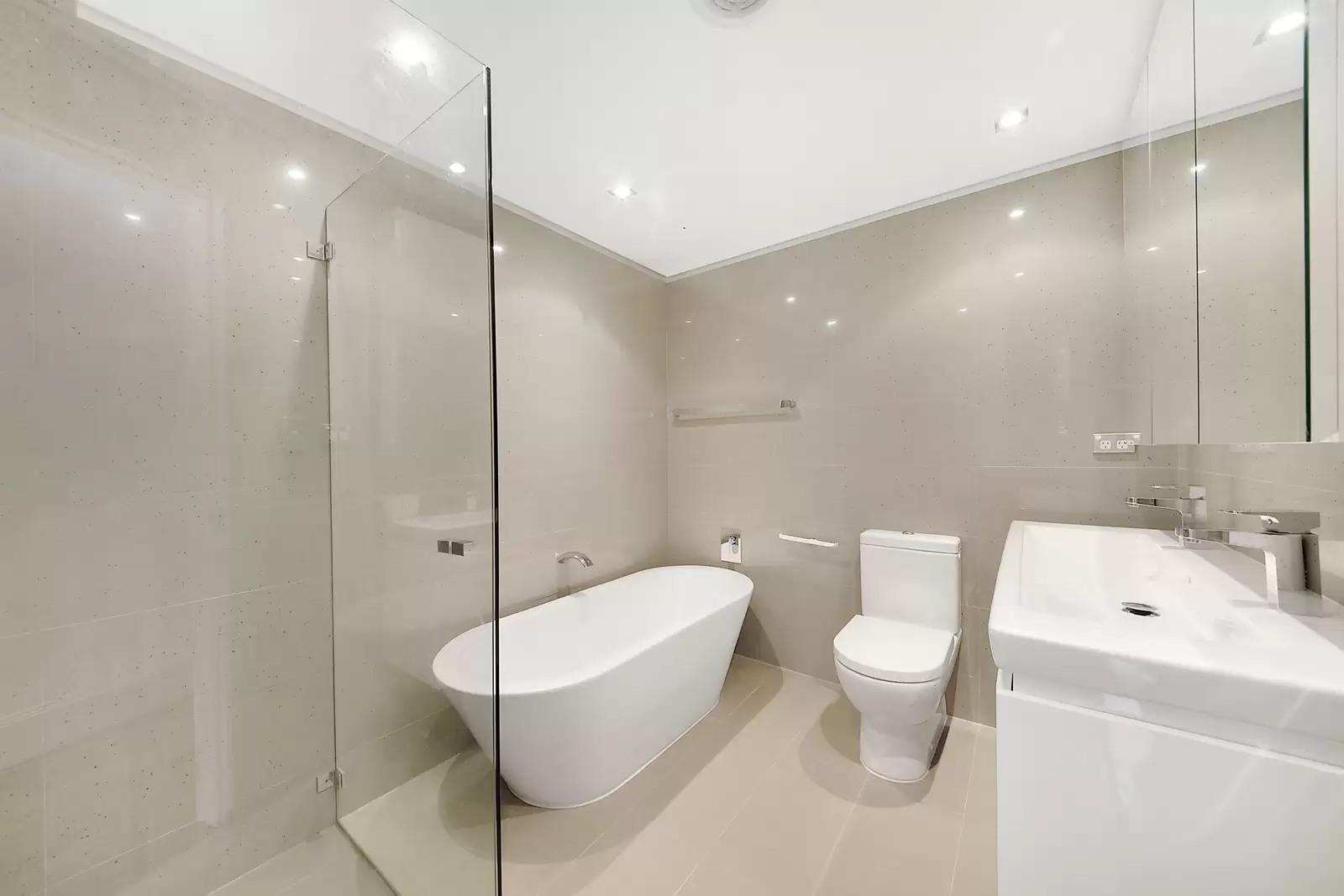 2/14 Carlotta Road, Double Bay Leased by Sydney Sotheby's International Realty - image 6