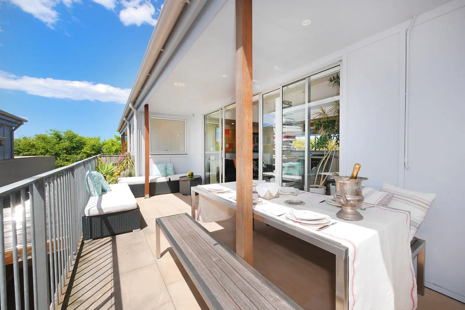 5/270-272 Bondi Road, Bondi Sold by Sydney Sotheby's International Realty - image 1