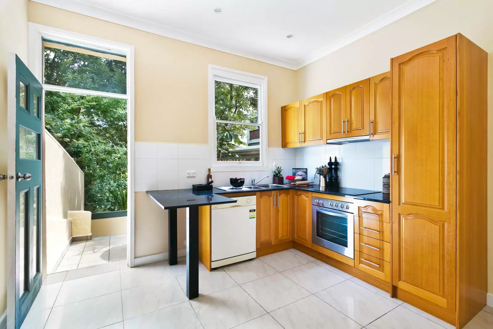 274 Glenmore Road, Paddington Sold by Sydney Sotheby's International Realty - image 3