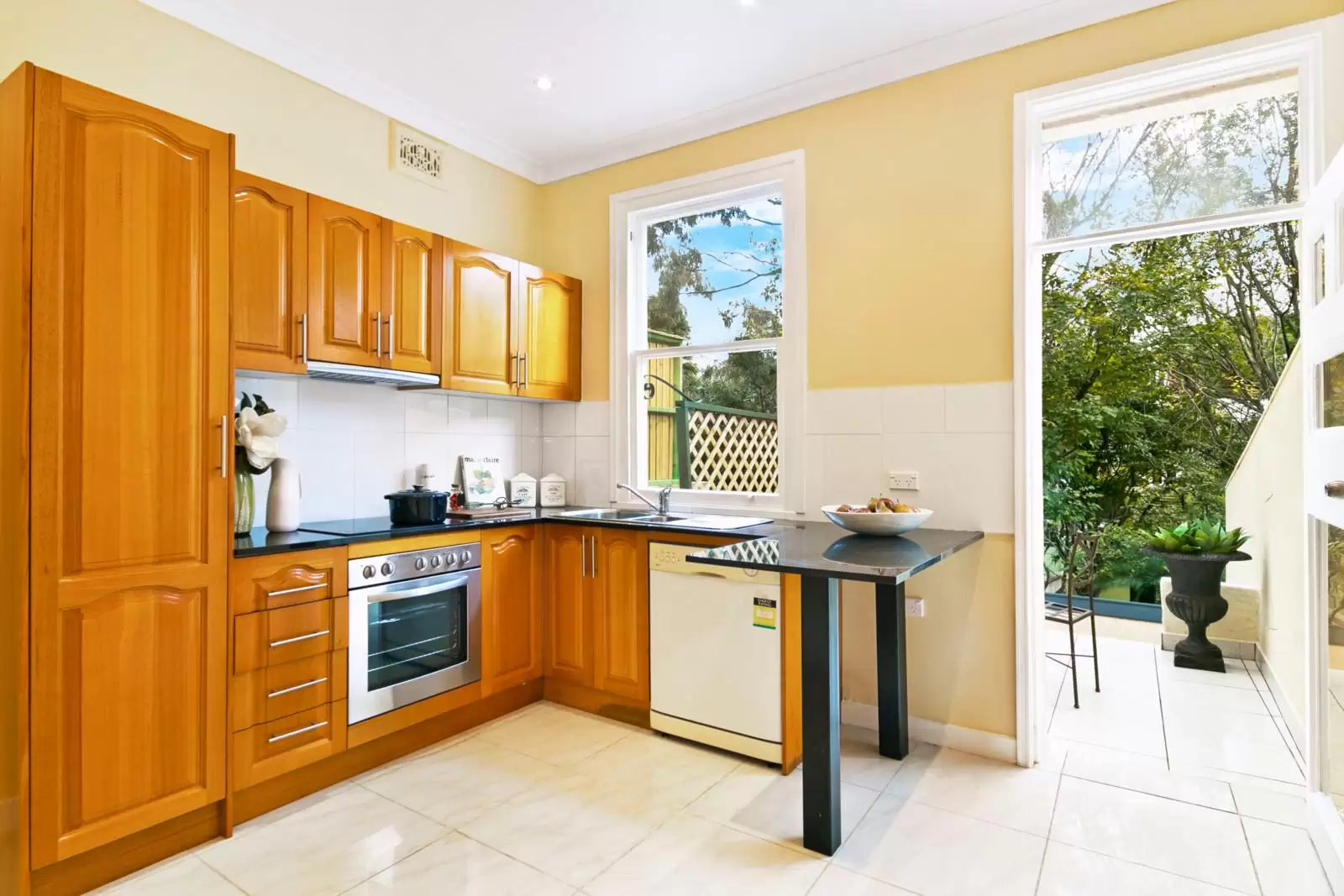 272 Glenmore Road, Paddington Sold by Sydney Sotheby's International Realty - image 3