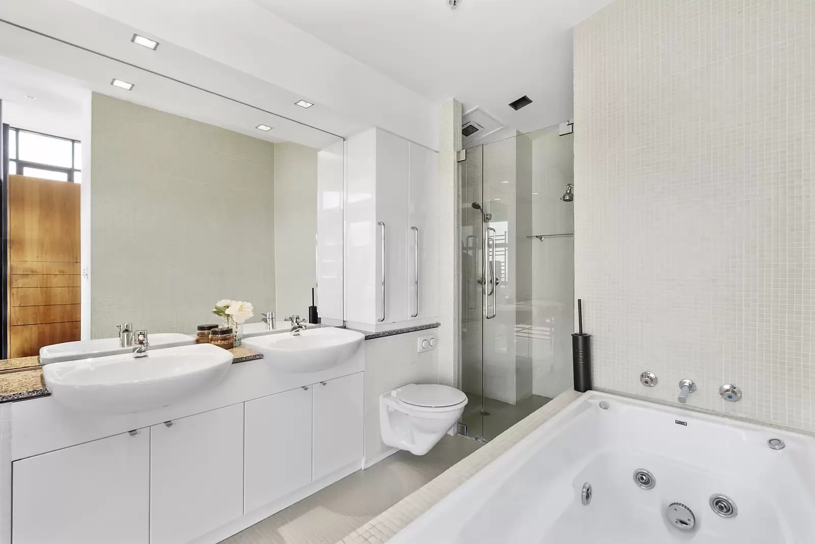 G1703/780 Bourke Street, Redfern Sold by Sydney Sotheby's International Realty - image 8