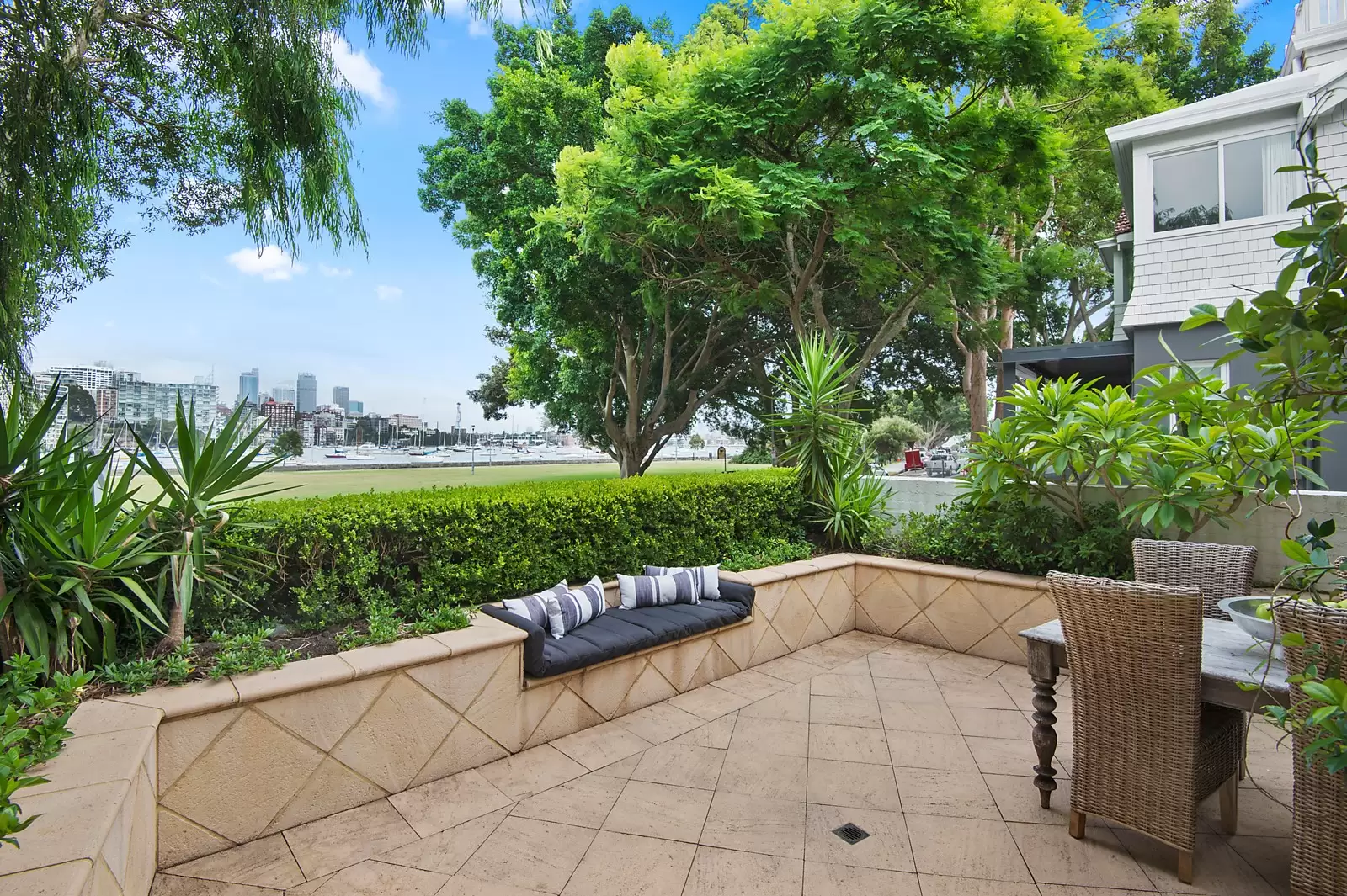 61 New Beach Road, Darling Point Sold by Sydney Sotheby's International Realty - image 7