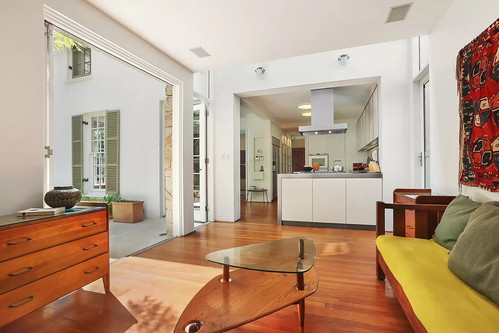 5a Wiston Gardens, Double Bay Sold by Sydney Sotheby's International Realty - image 4