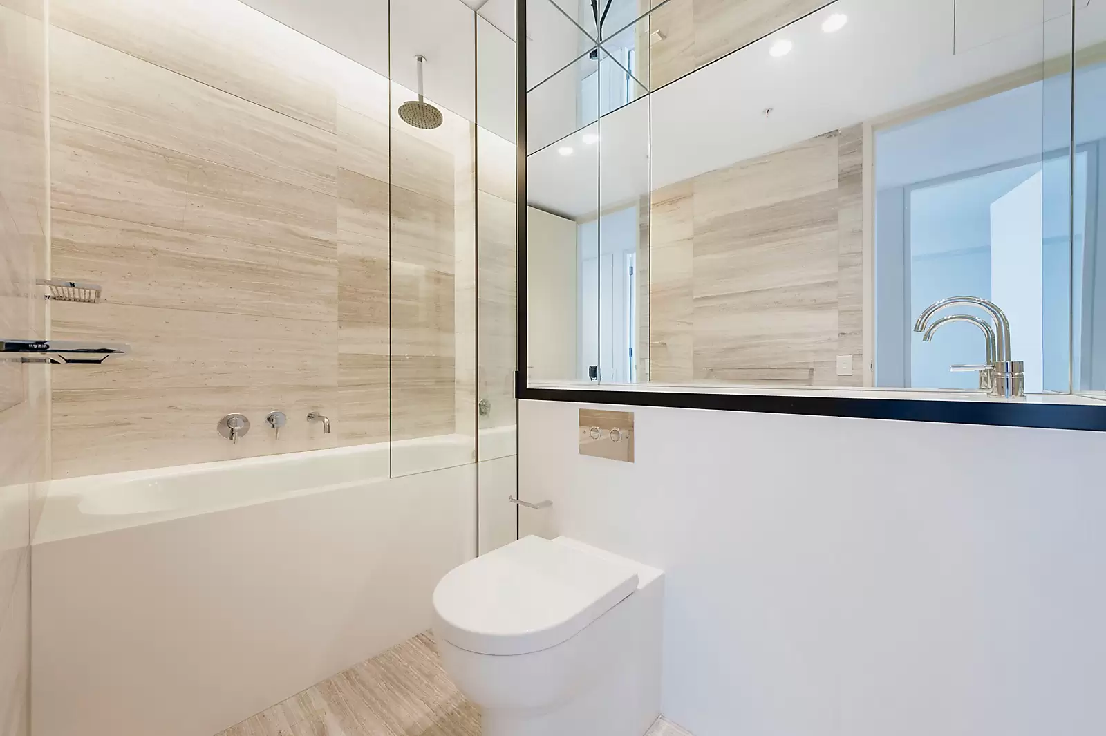 N18.01/33 Ultimo Road, Haymarket Sold by Sydney Sotheby's International Realty - image 4