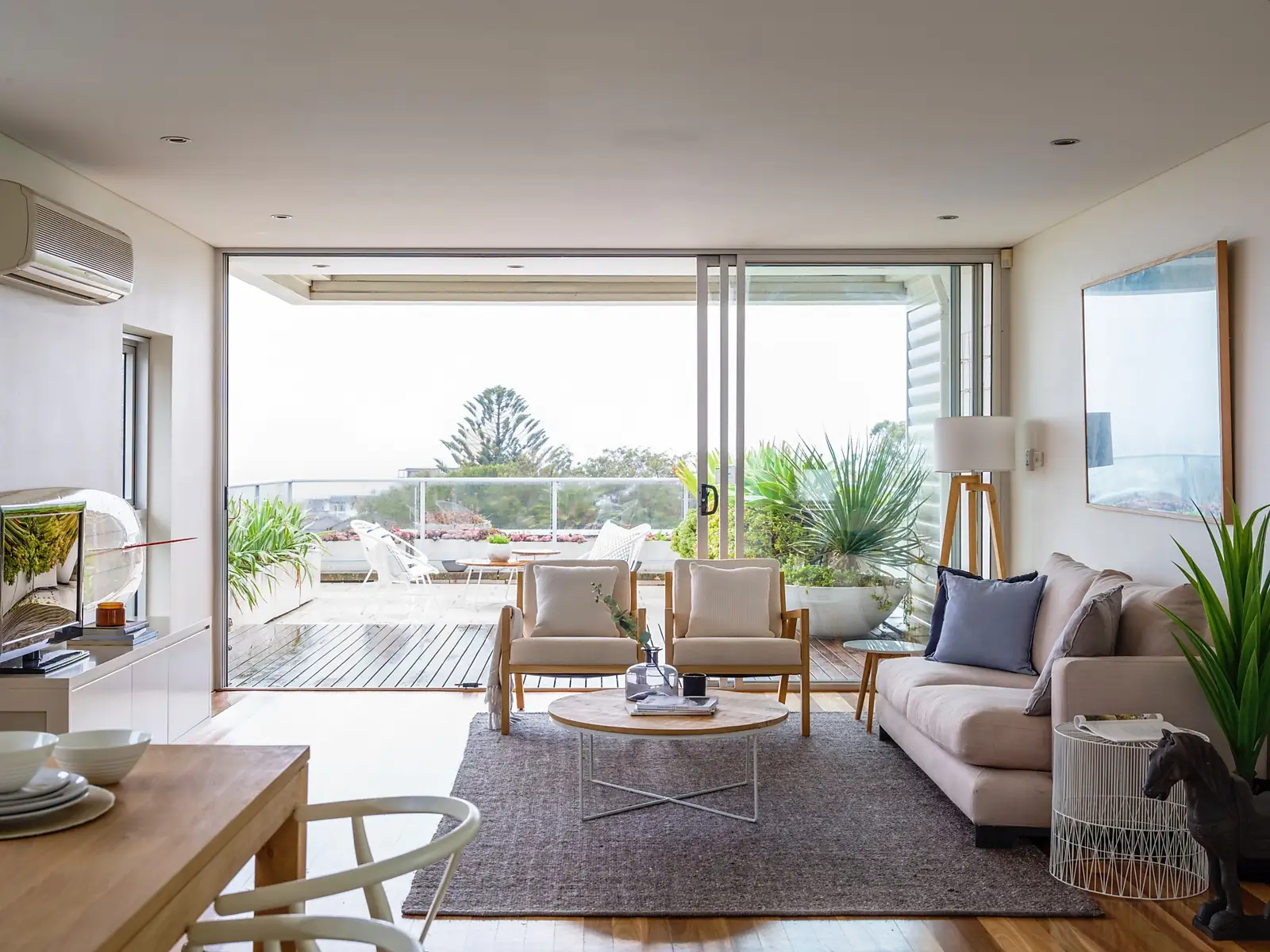 5/2 Castlefield Street, Bondi Beach Sold by Sydney Sotheby's International Realty - image 2