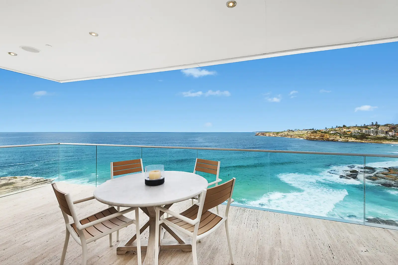4/11 Kenneth Street, Tamarama Sold by Sydney Sotheby's International Realty - image 1