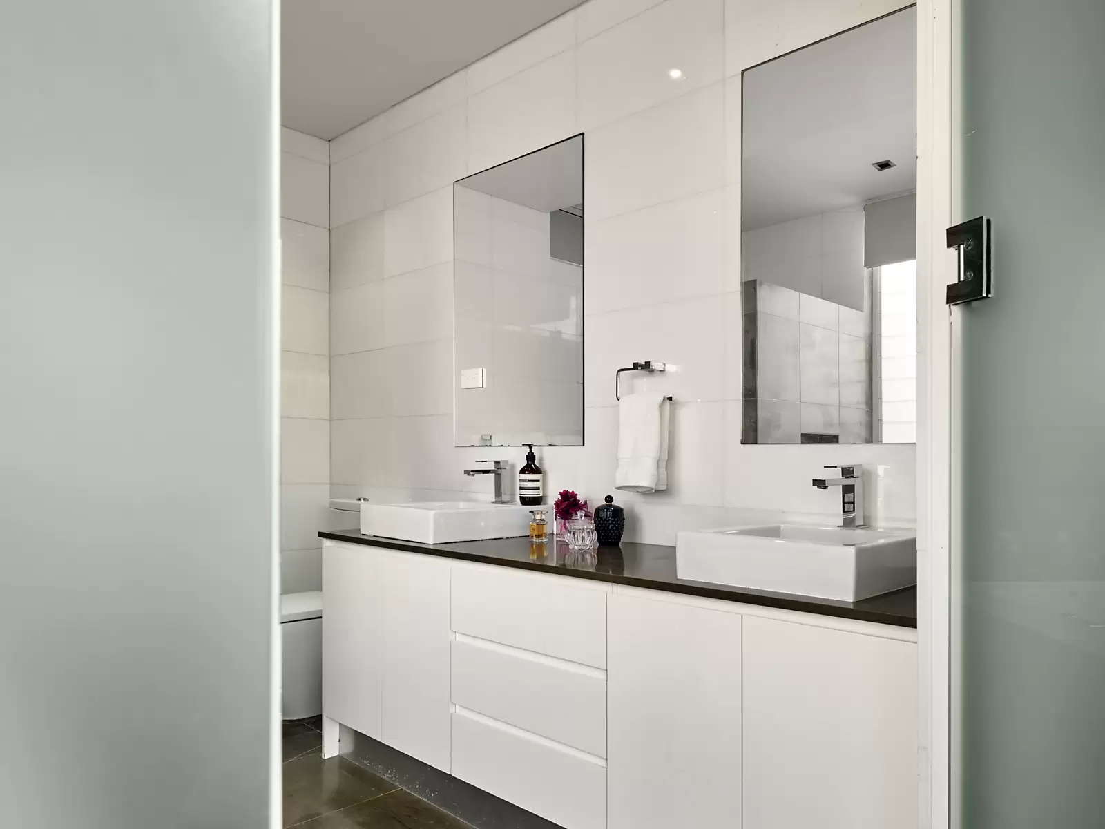 145 Brook Street, Coogee Sold by Sydney Sotheby's International Realty - image 10