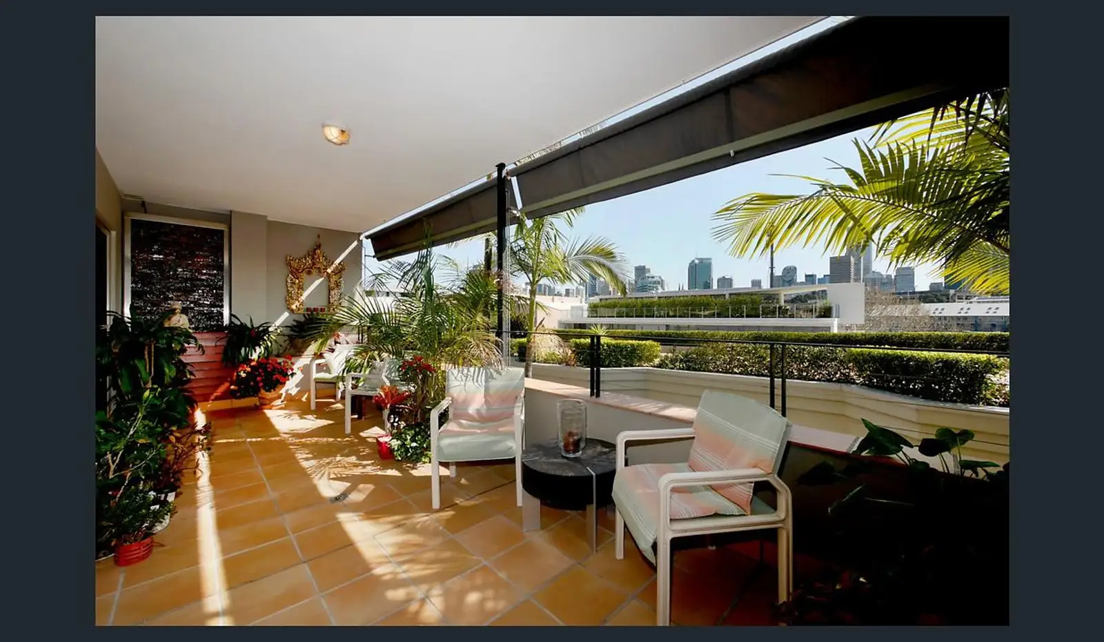 48/67 Cowper Wharf Road, Woolloomooloo Leased by Sydney Sotheby's International Realty - image 2