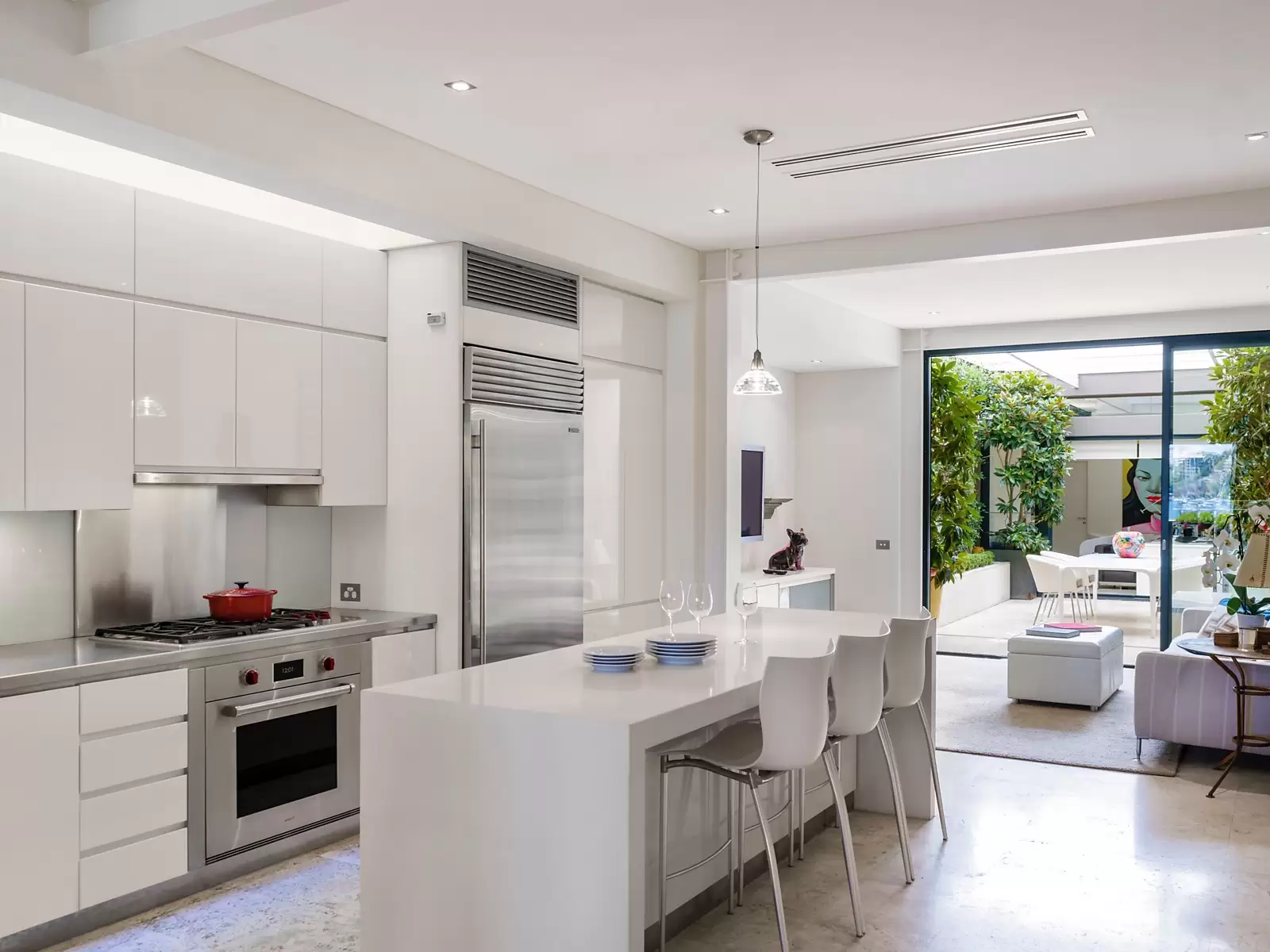 48 New Beach Road, Darling Point Sold by Sydney Sotheby's International Realty - image 4