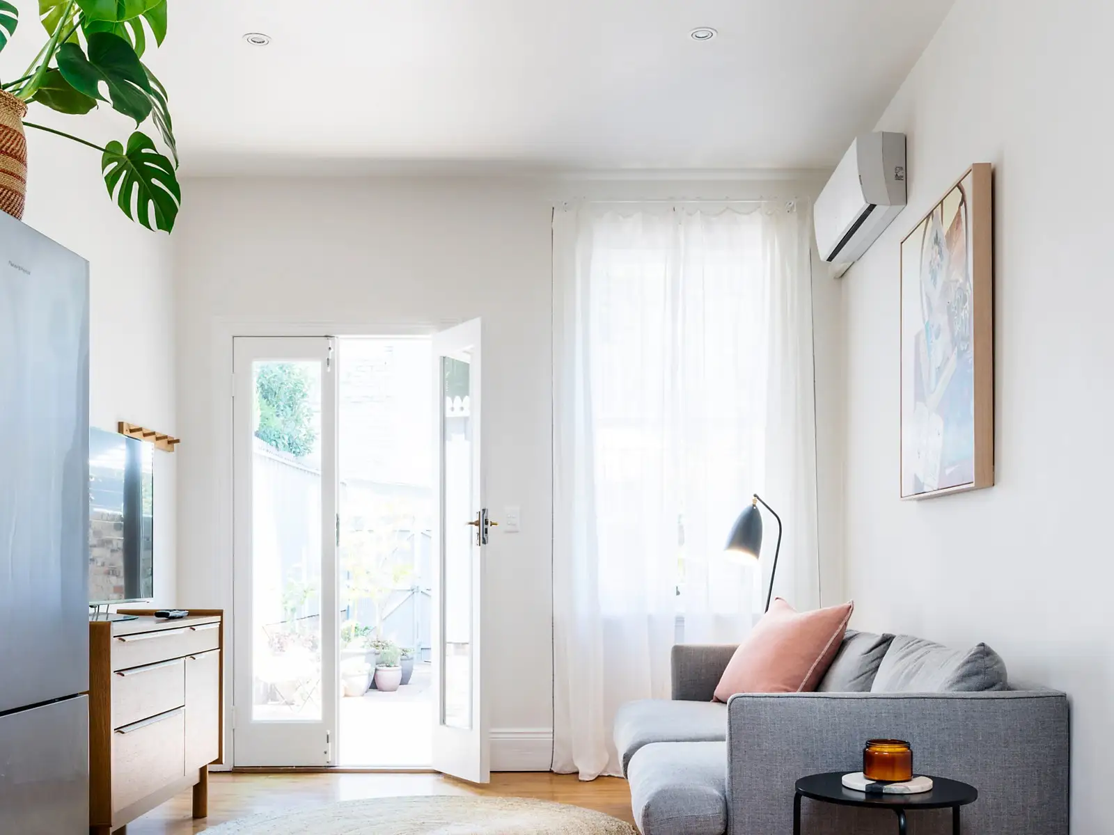 104 Lawson Street, Paddington Sold by Sydney Sotheby's International Realty - image 2