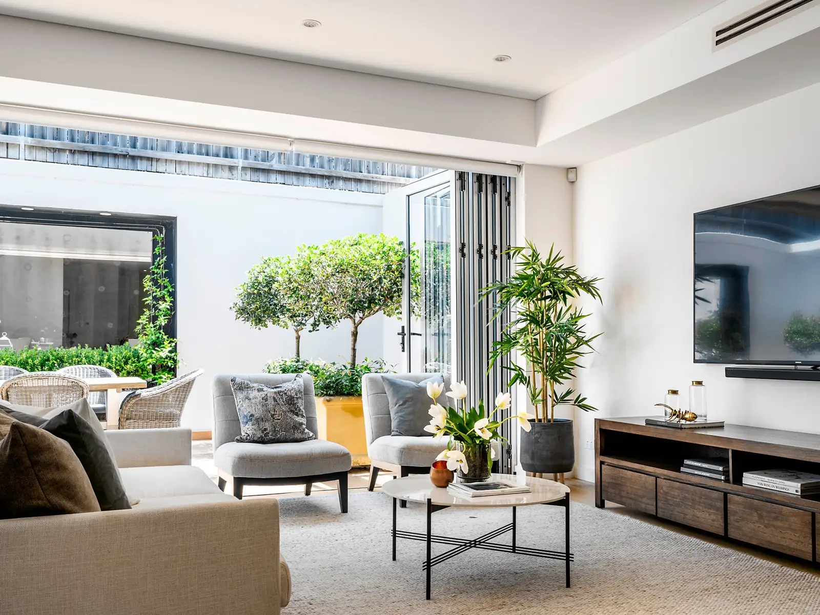 21A Epping Road, Double Bay Sold by Sydney Sotheby's International Realty - image 1