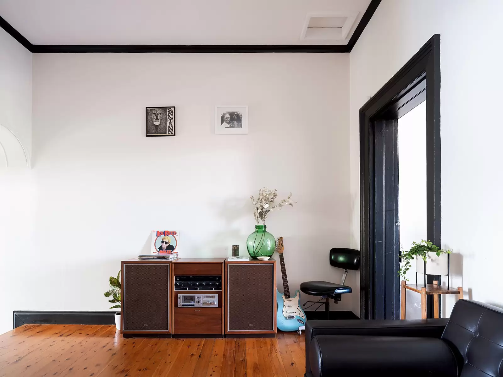 8 Oxford Street, Woollahra Sold by Sydney Sotheby's International Realty - image 5
