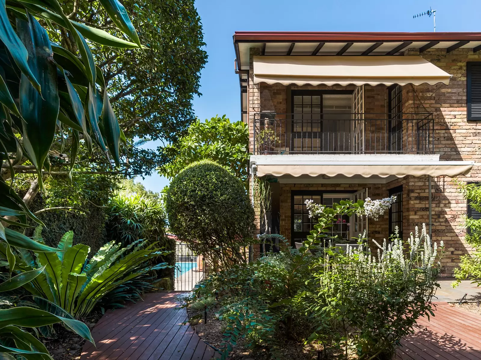 5/5 Trelawney Street, Woollahra Sold by Sydney Sotheby's International Realty - image 7