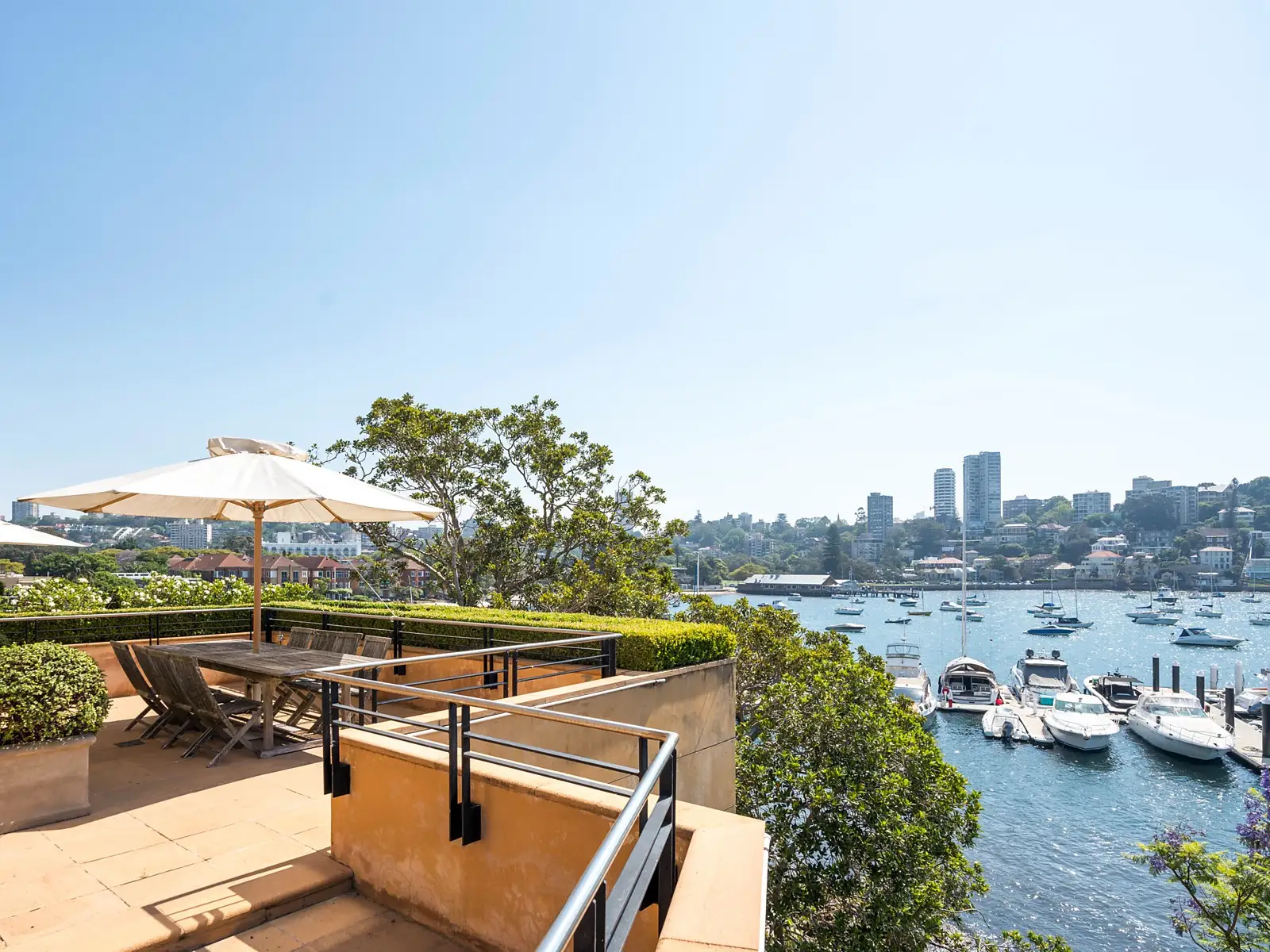 1/11 Gladswood Gardens, Double Bay Sold by Sydney Sotheby's International Realty - image 1