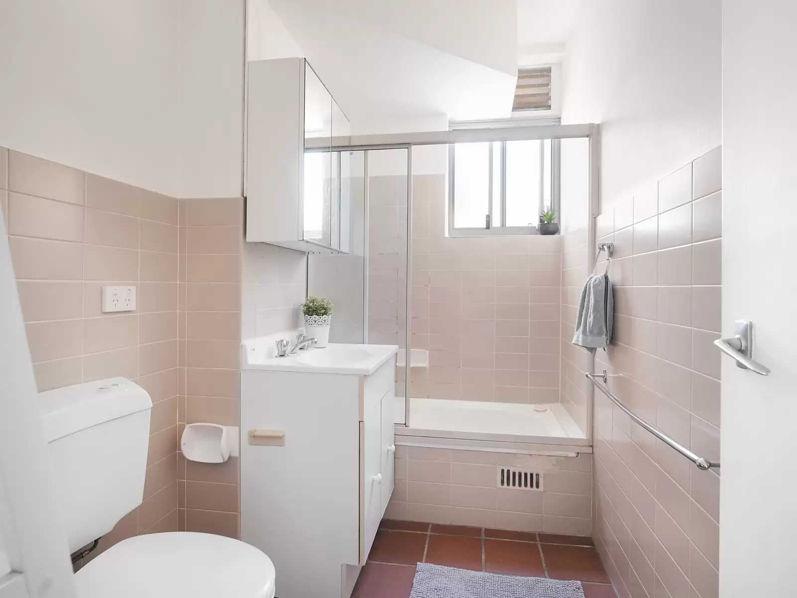 9/7 Leichhardt Street, Bronte Sold by Sydney Sotheby's International Realty - image 7