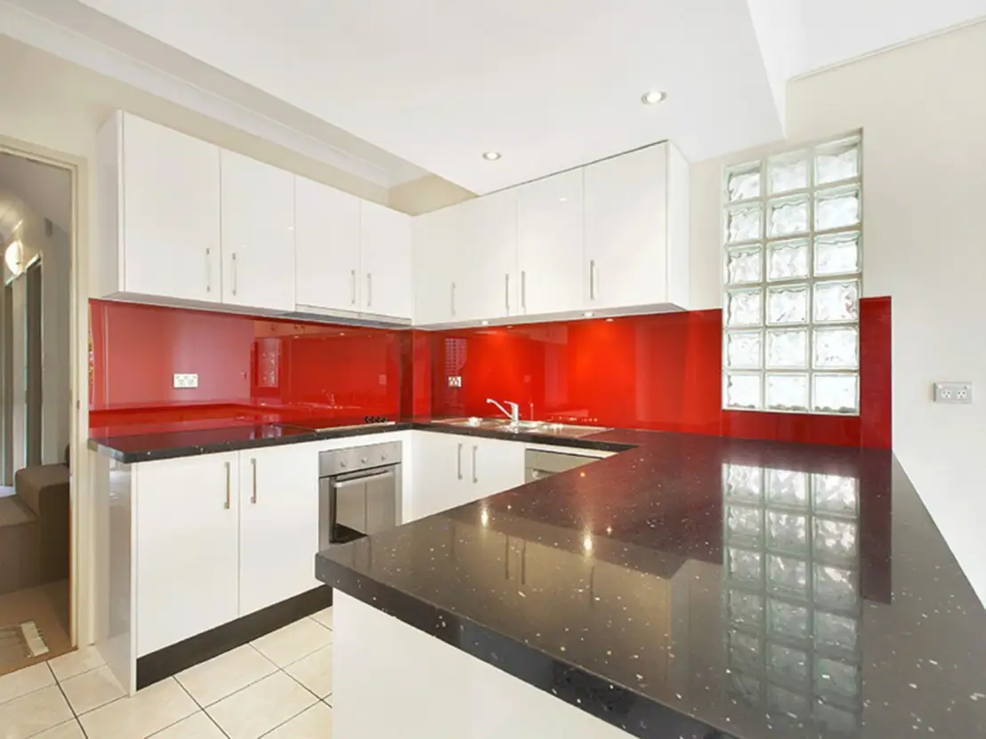 112 Ocean Street, Woollahra Leased by Sydney Sotheby's International Realty - image 2