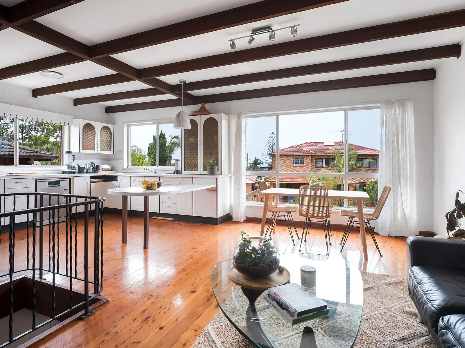 89 Mons Avenue, Maroubra Sold by Sydney Sotheby's International Realty - image 2