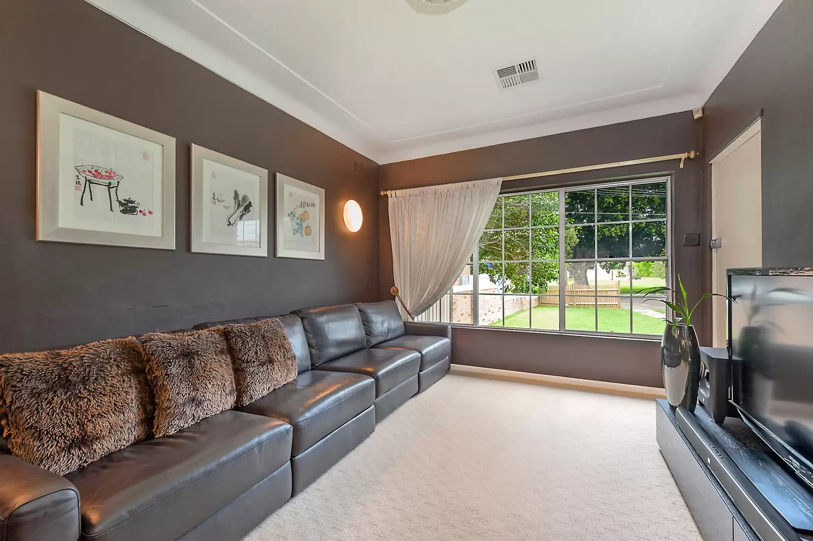 24 Kerr Crescent, Pagewood Sold by Sydney Sotheby's International Realty - image 5
