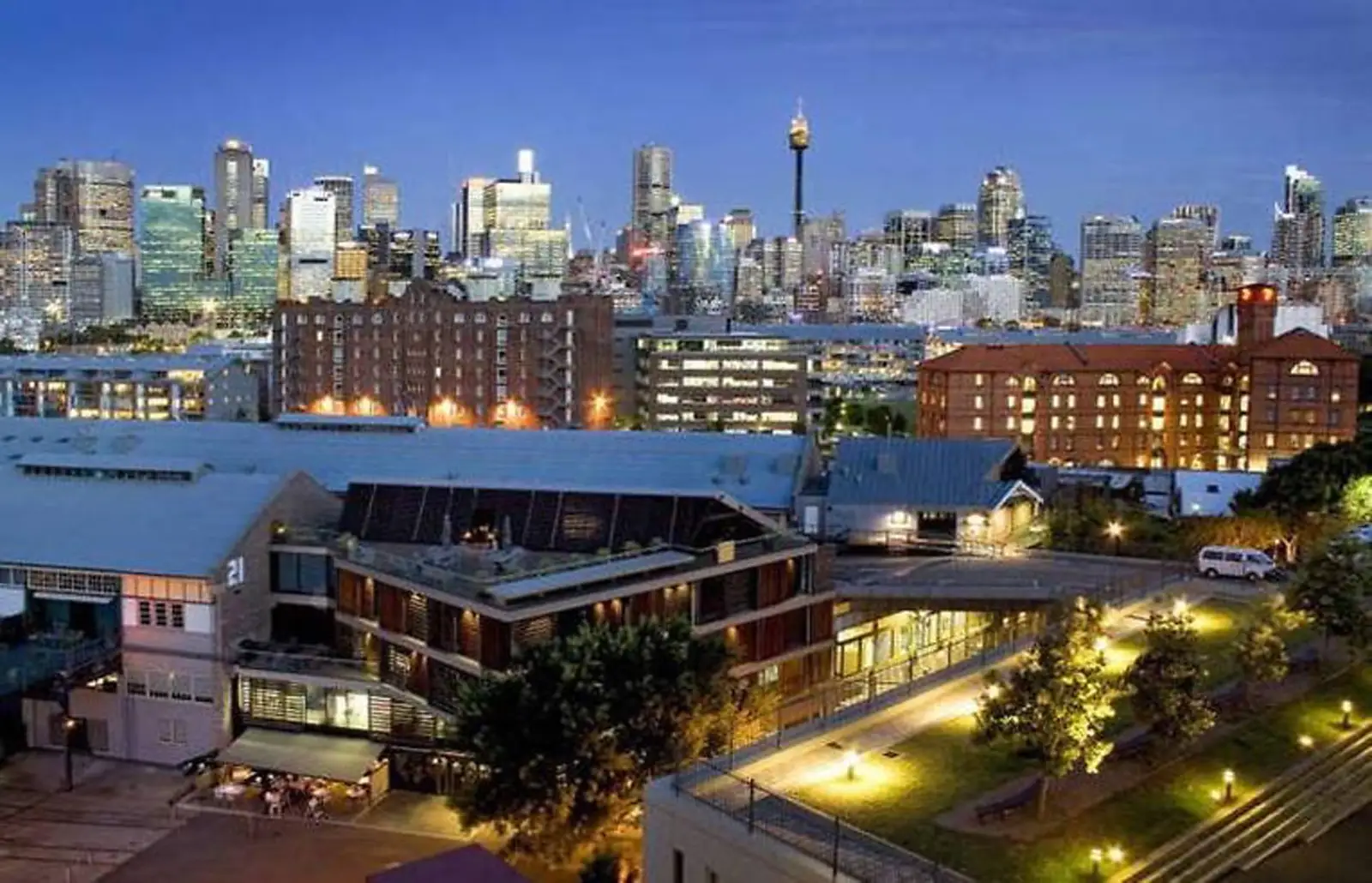 731/8 Point Street, Pyrmont Sold by Sydney Sotheby's International Realty - image 2