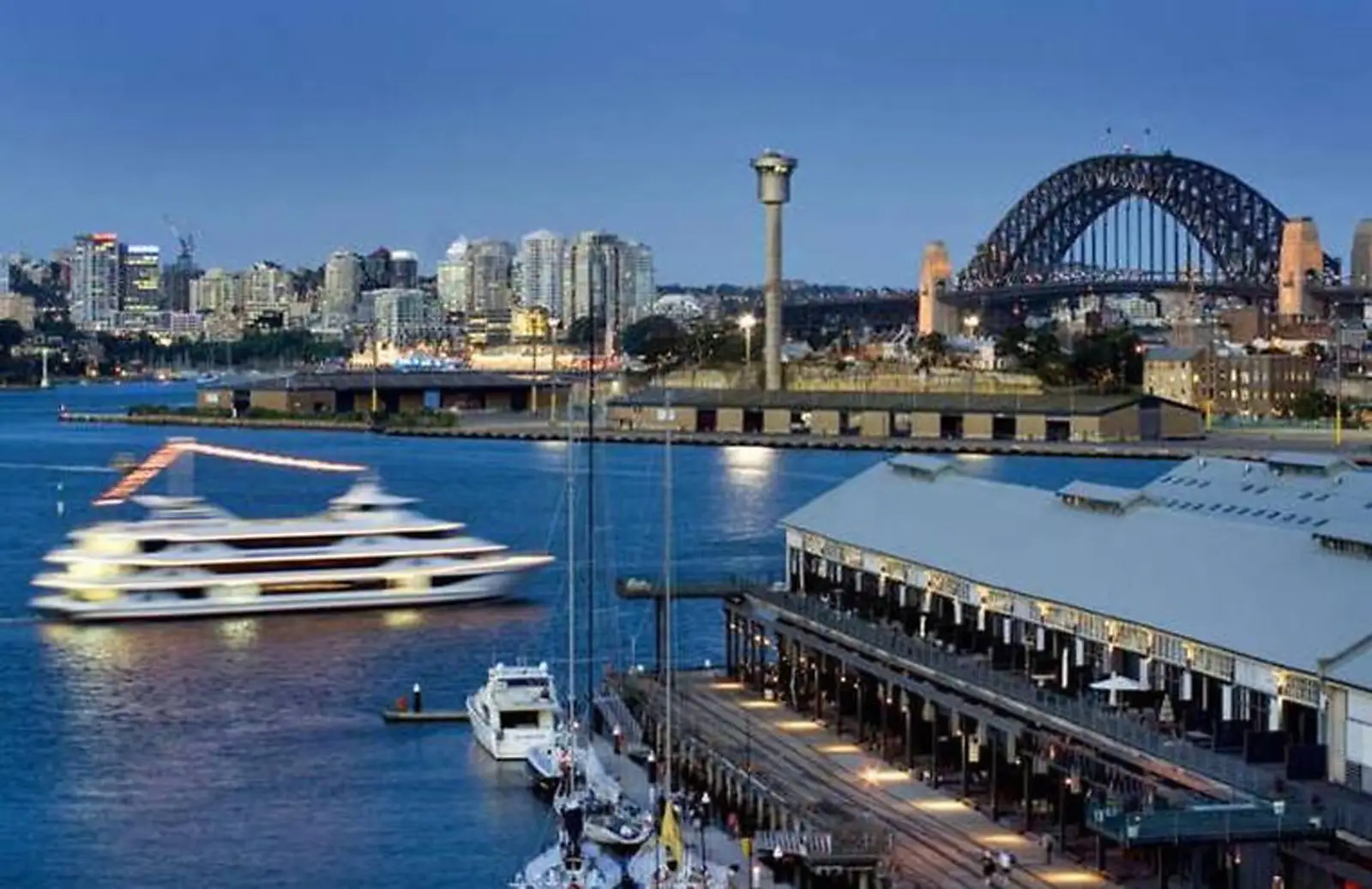 731/8 Point Street, Pyrmont Sold by Sydney Sotheby's International Realty - image 1