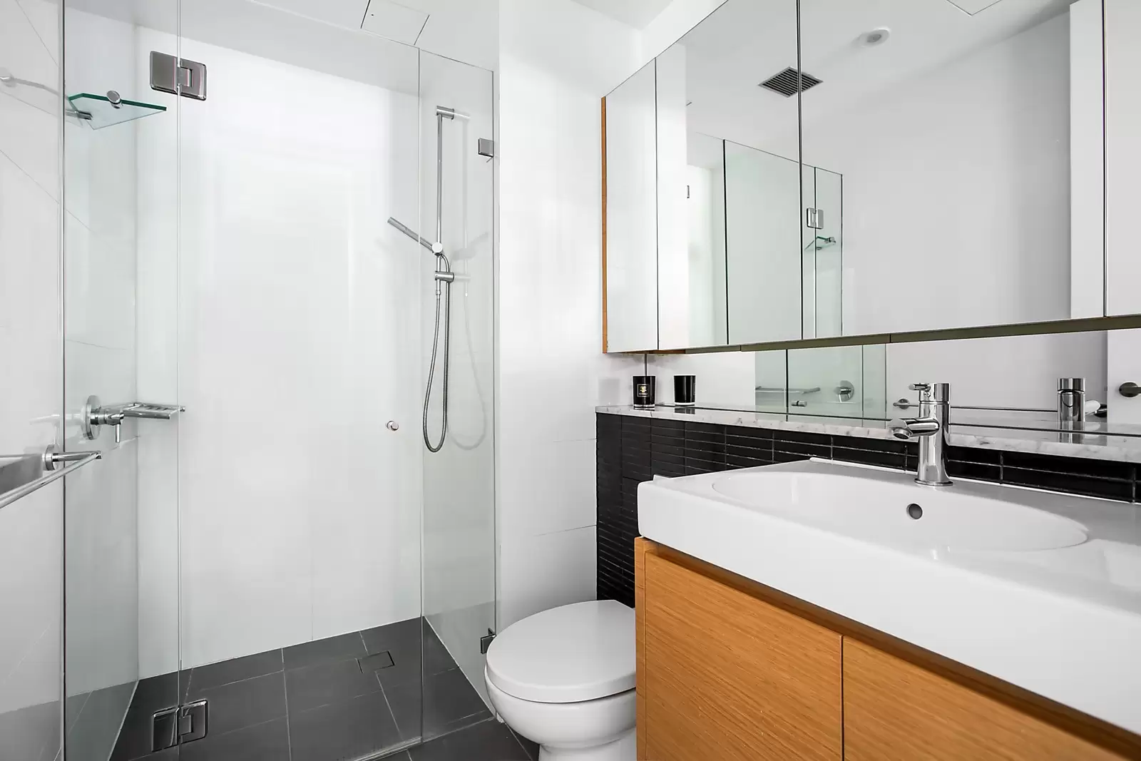 3311/12-14 Neild Avenue, Darlinghurst Sold by Sydney Sotheby's International Realty - image 6